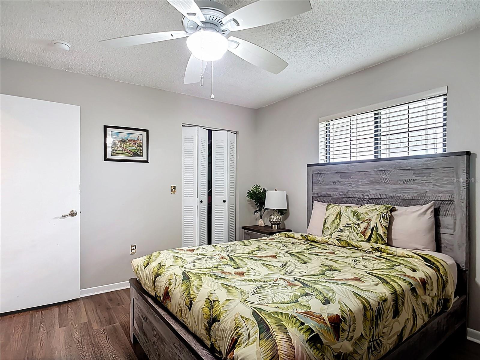 Image 32 of 53 For 290 Rotonda Circle