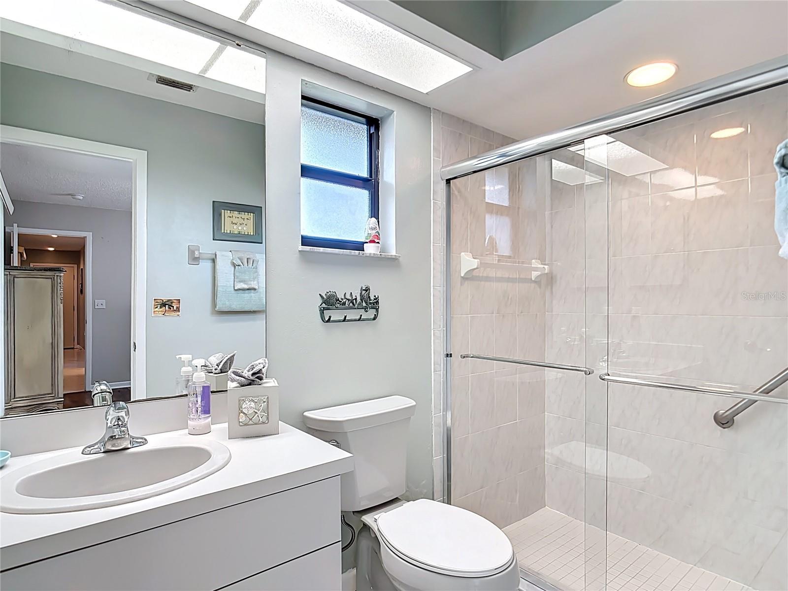 Image 39 of 53 For 290 Rotonda Circle