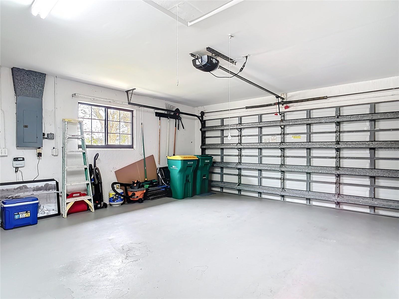 Image 42 of 53 For 290 Rotonda Circle