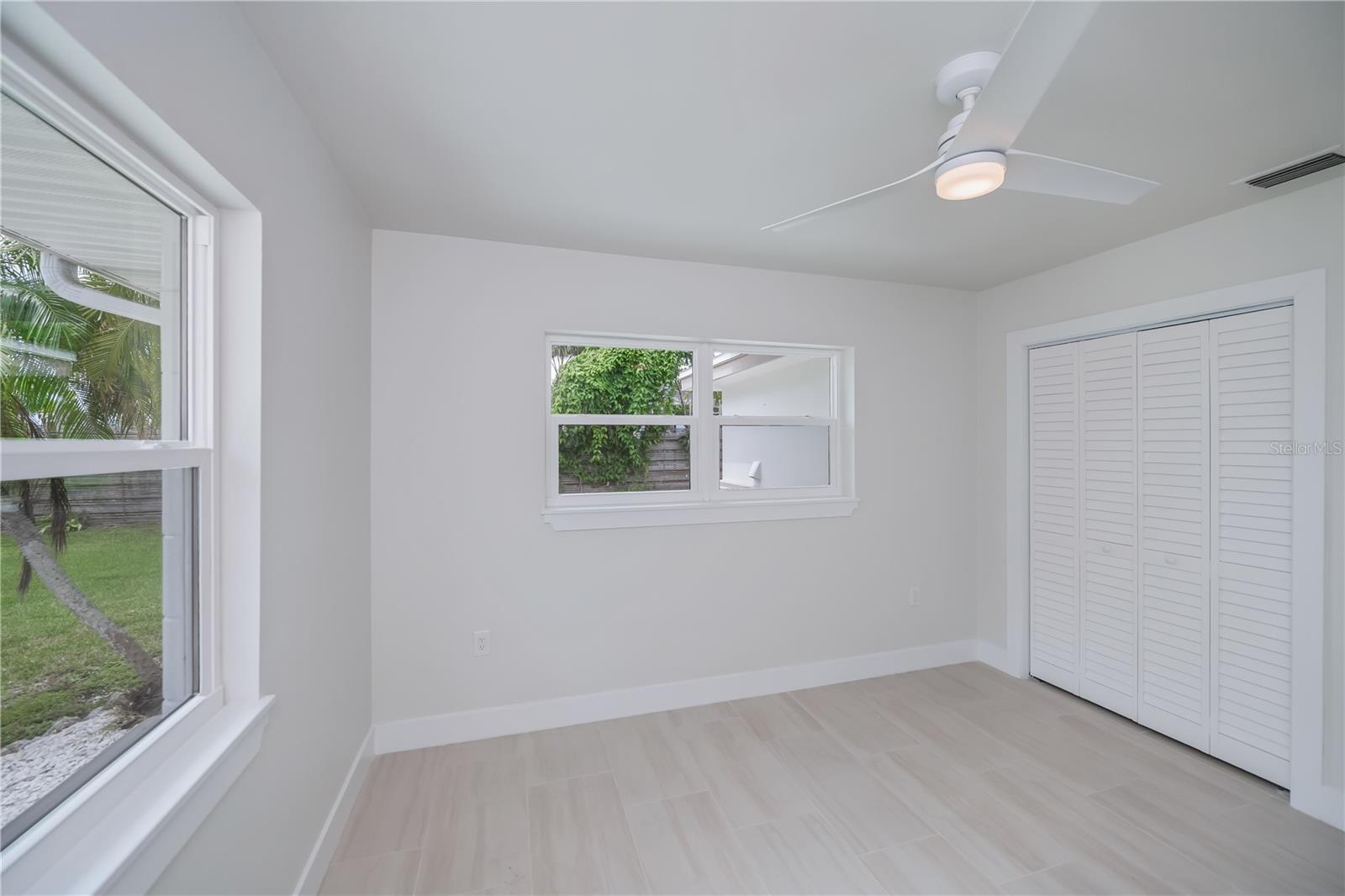 Image 51 of 69 For 352 Oak Street