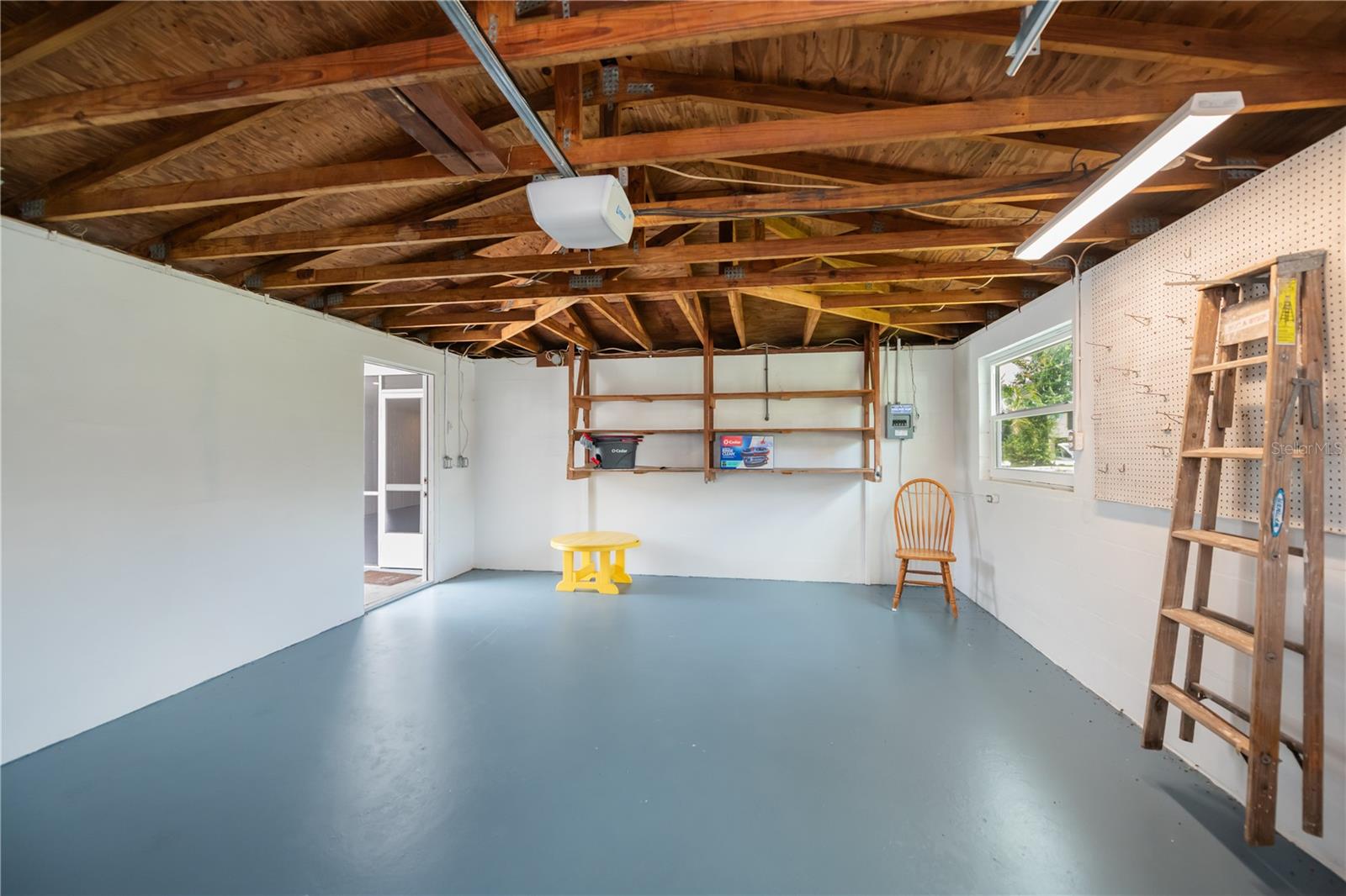 Image 55 of 69 For 352 Oak Street