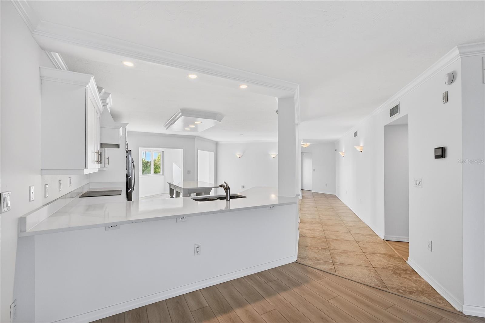 Image 13 of 56 For 5858 Gasparilla Road 39