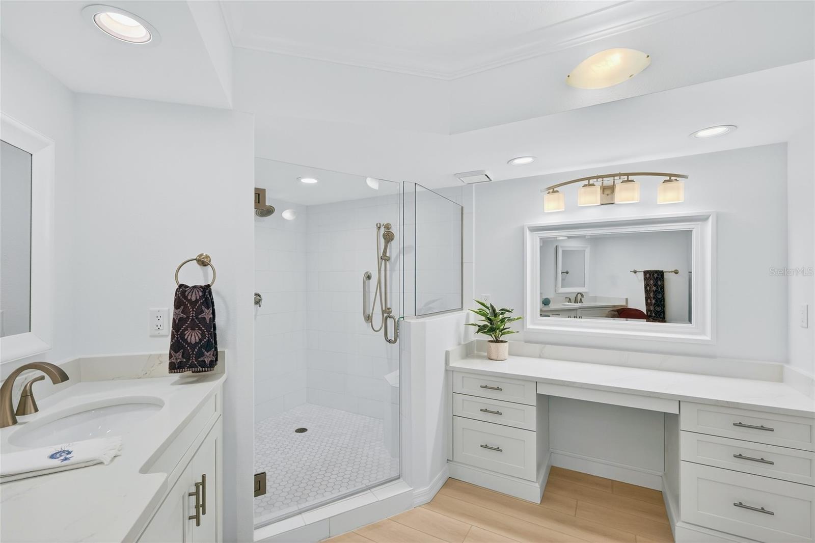 Image 27 of 56 For 5858 Gasparilla Road 39