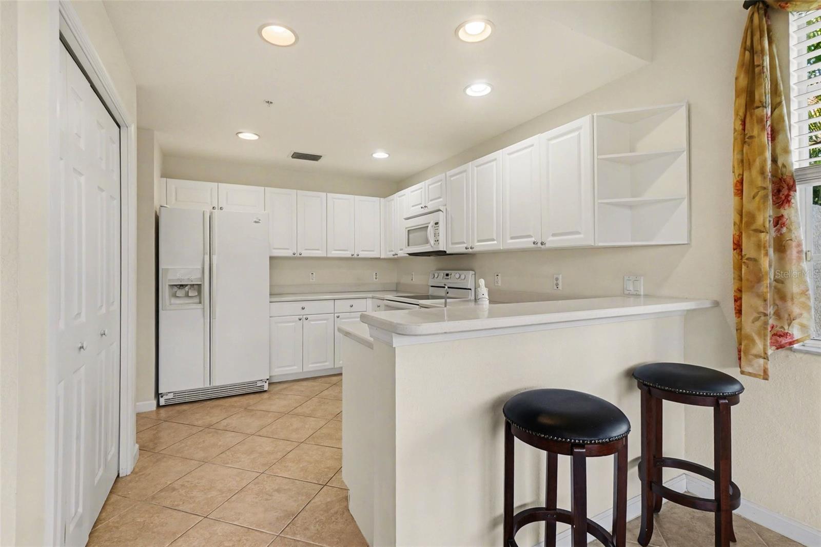 Image 12 of 53 For 4683 Club Drive 101