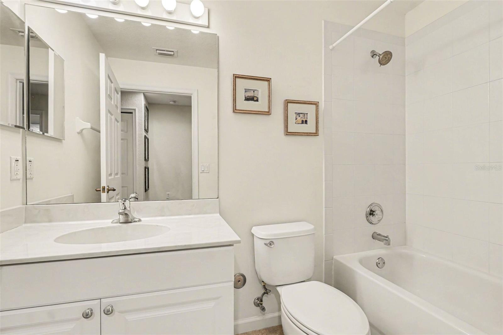 Image 14 of 53 For 4683 Club Drive 101