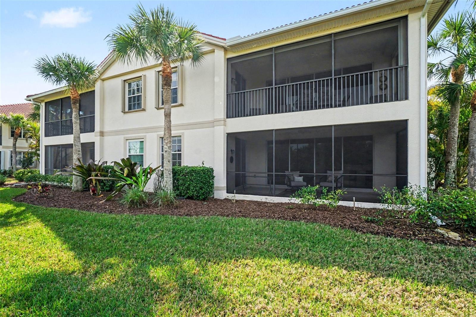 Image 23 of 53 For 4683 Club Drive 101