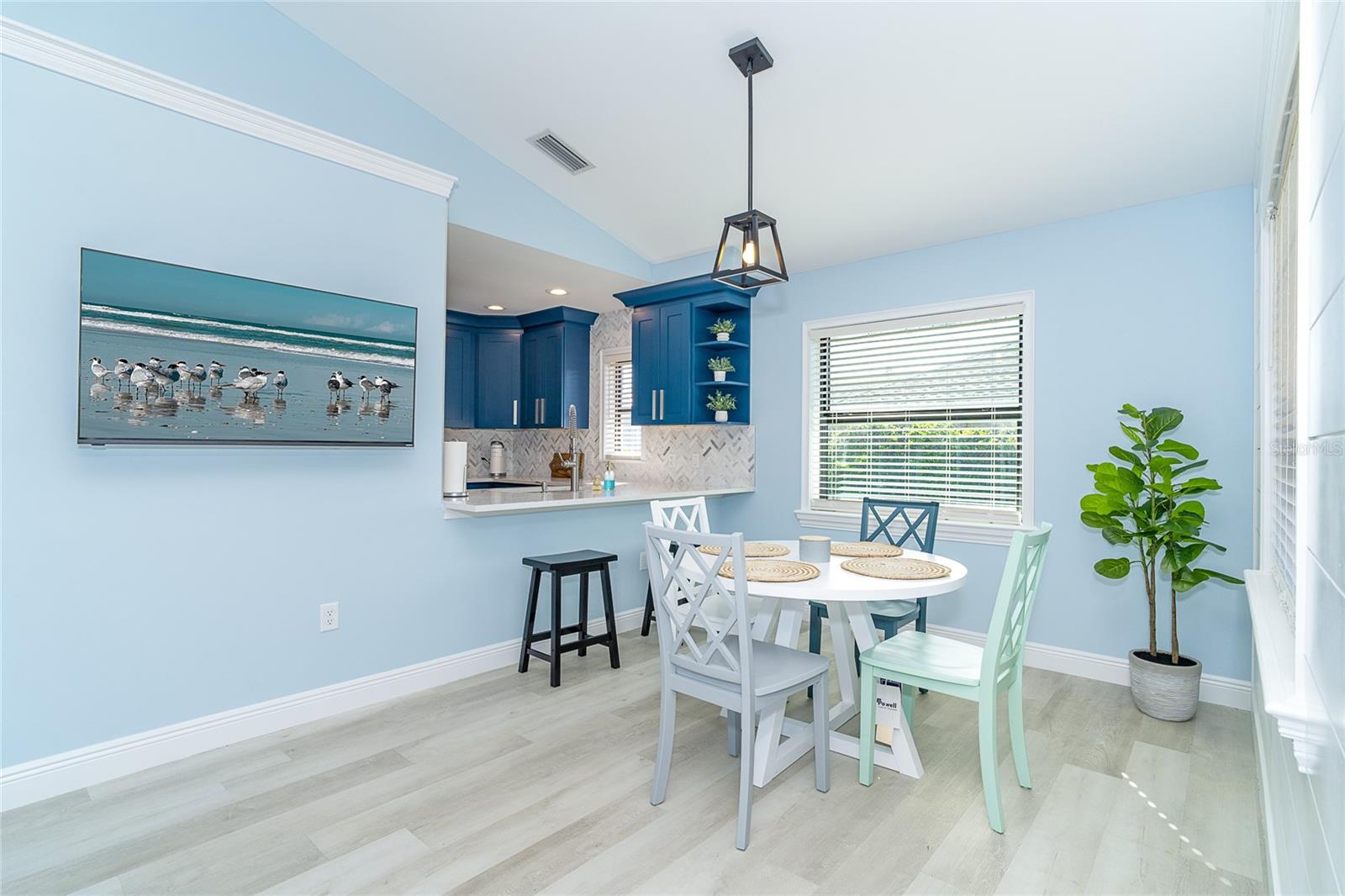 Image 3 of 15 For 3910 Cape Haze Drive