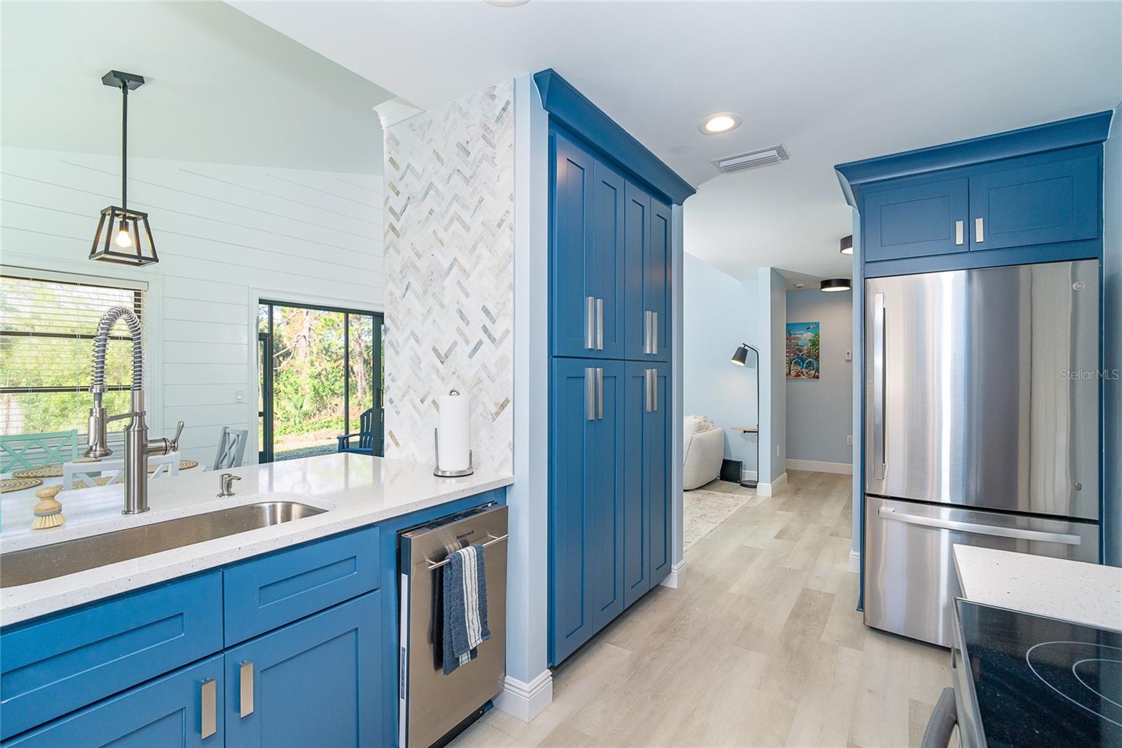 Image 6 of 15 For 3910 Cape Haze Drive