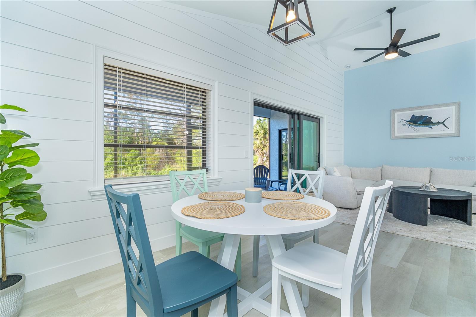 Image 7 of 15 For 3910 Cape Haze Drive