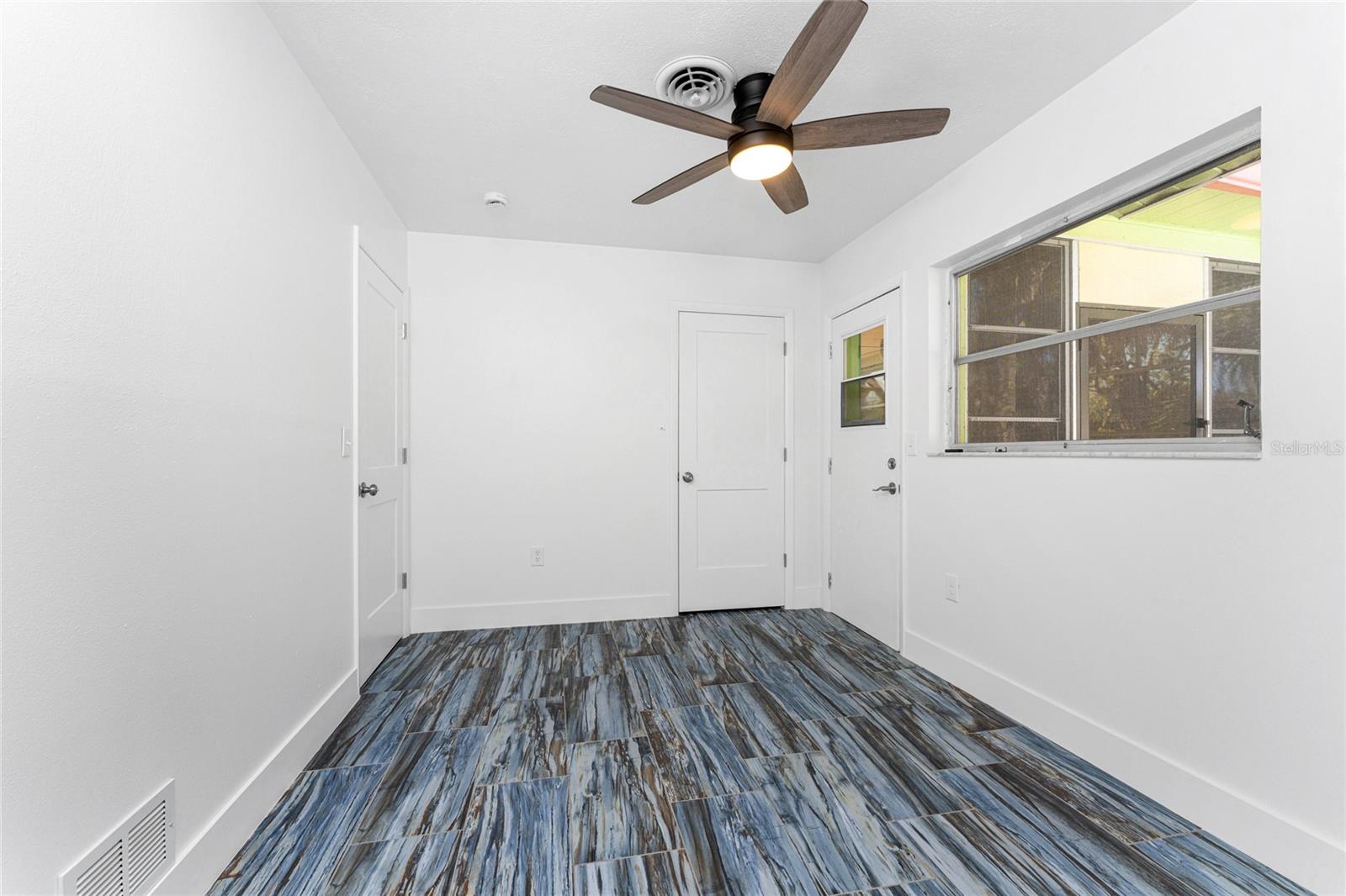 Image 25 of 72 For 90 Wilhelm Drive