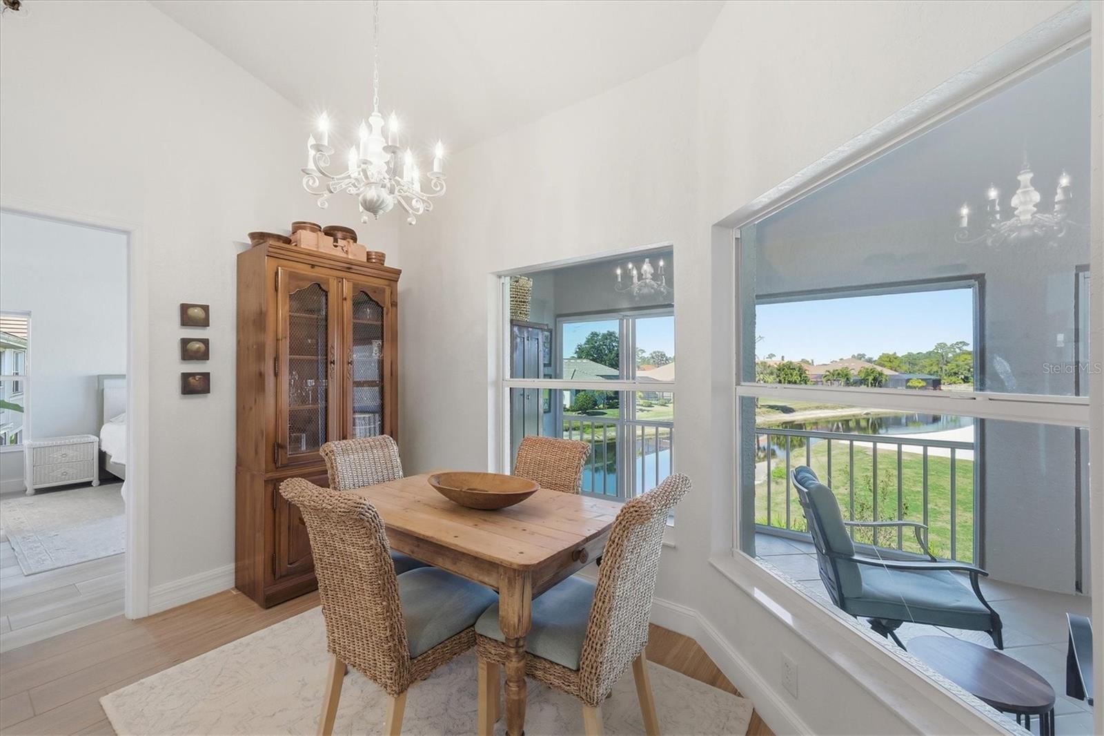 Image 10 of 75 For 14000 Willow Glen Court 208