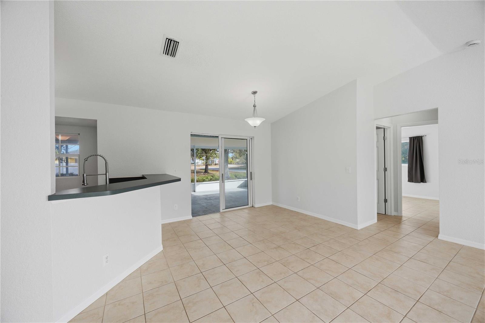 Image 10 of 38 For 5084 White Avenue