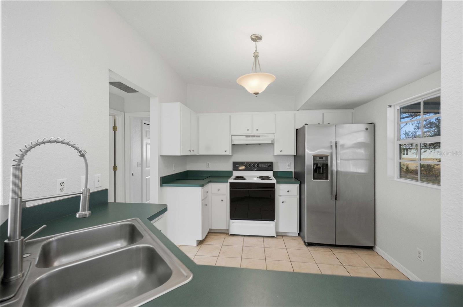 Image 12 of 38 For 5084 White Avenue