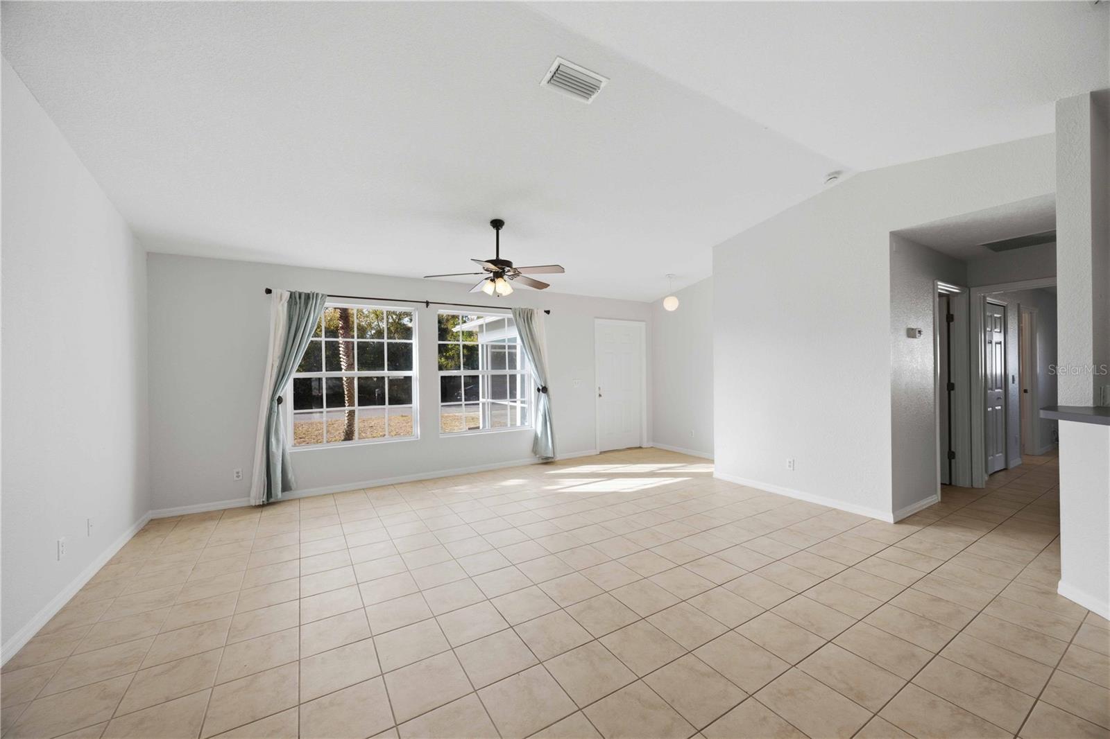 Image 16 of 38 For 5084 White Avenue