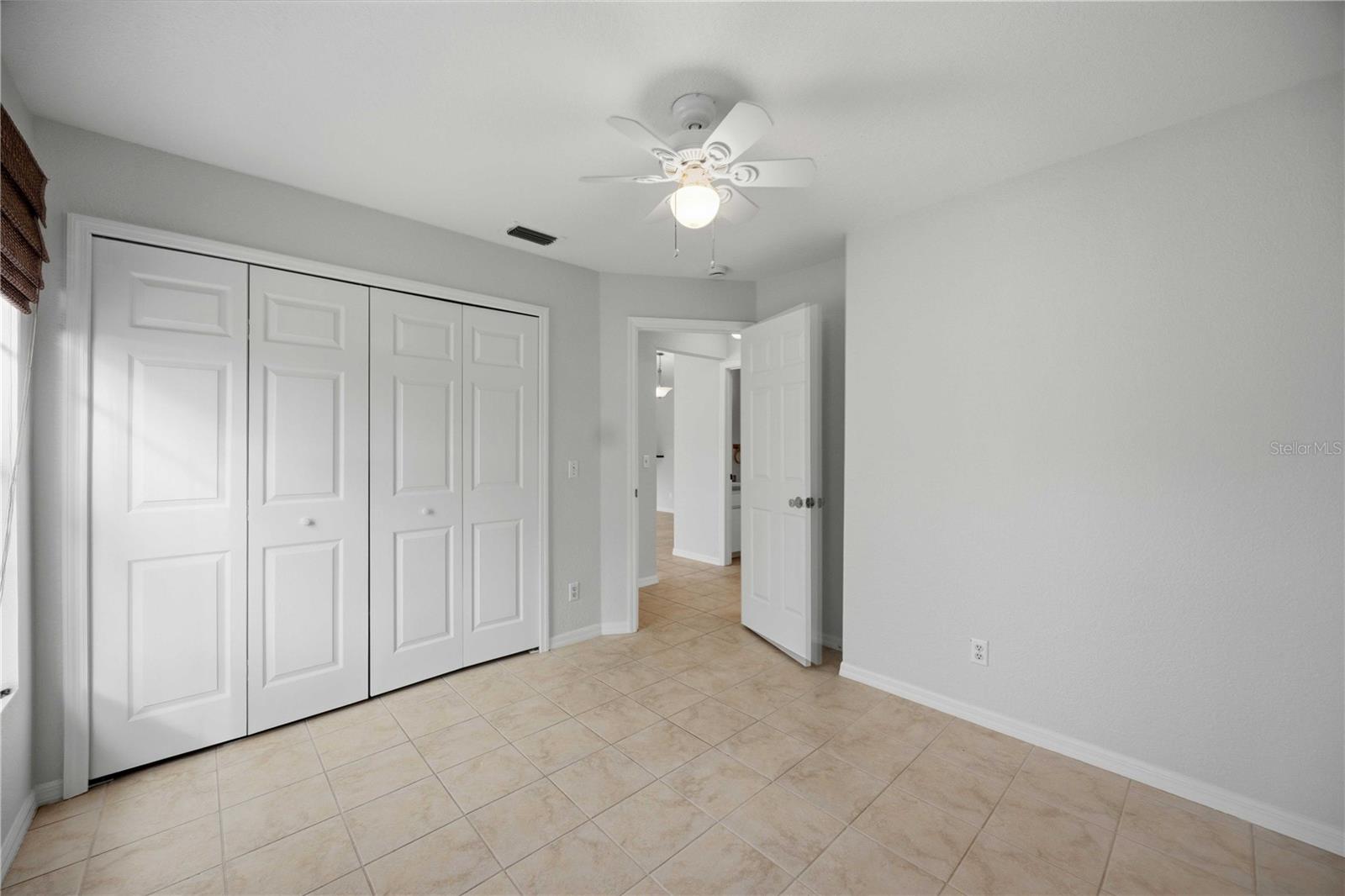 Image 24 of 38 For 5084 White Avenue