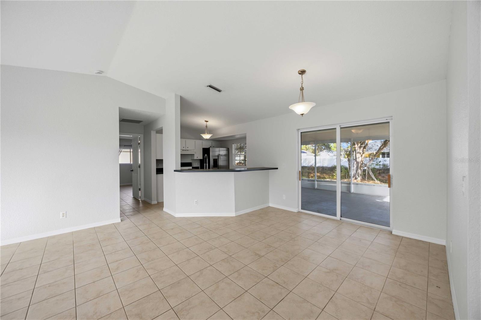 Image 8 of 38 For 5084 White Avenue