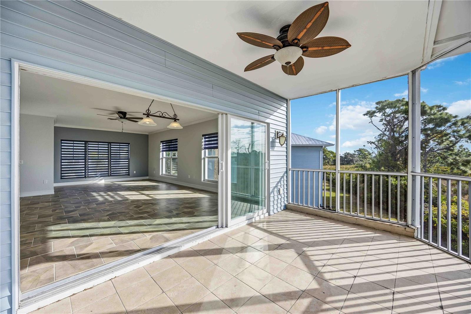 Image 16 of 45 For 3923 Cape Haze Drive 306