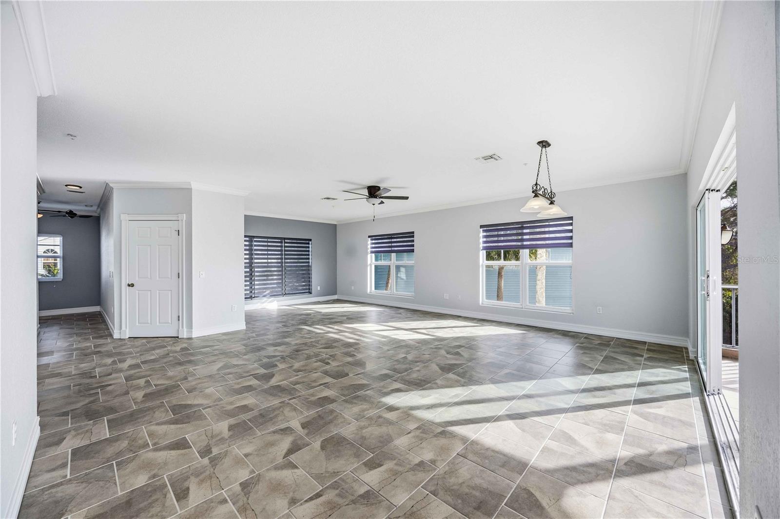 Image 5 of 45 For 3923 Cape Haze Drive 306