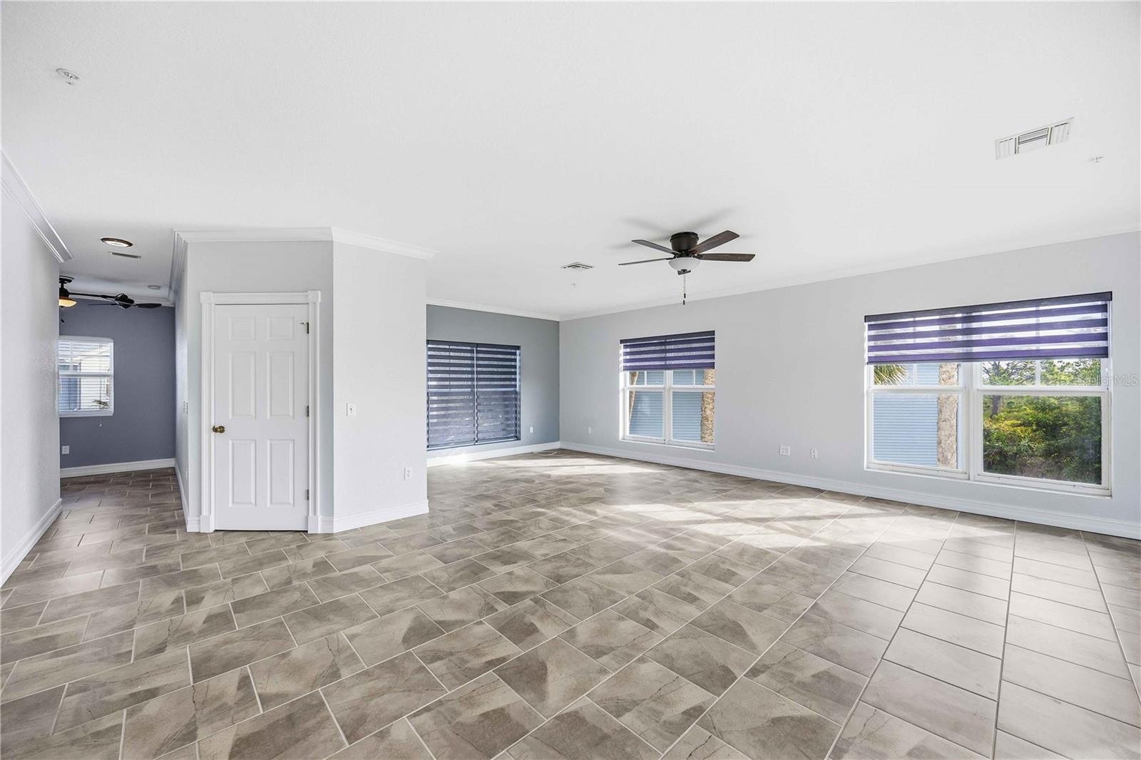 Image 7 of 45 For 3923 Cape Haze Drive 306