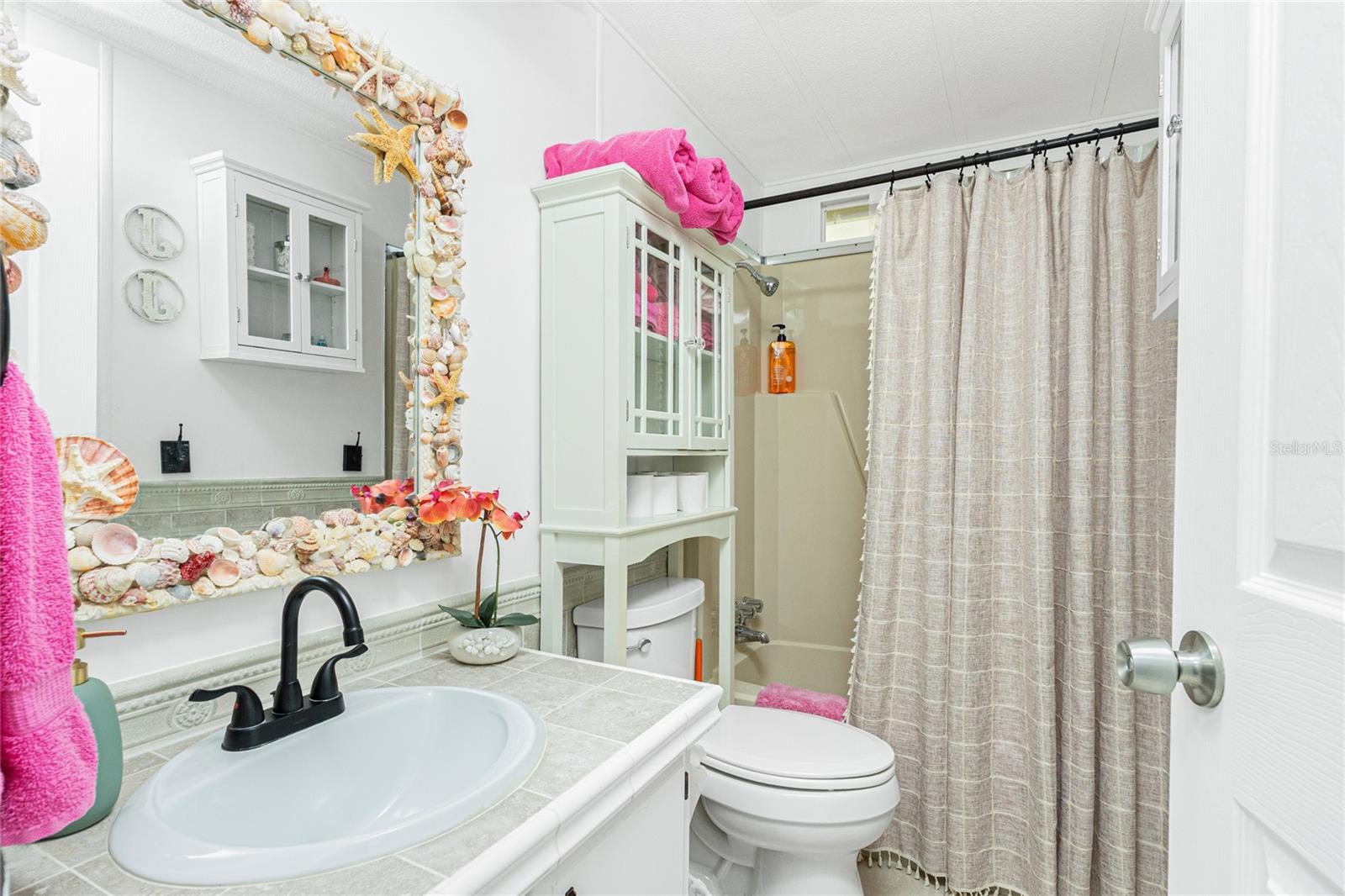 Image 23 of 37 For 1300 Sanderling Drive