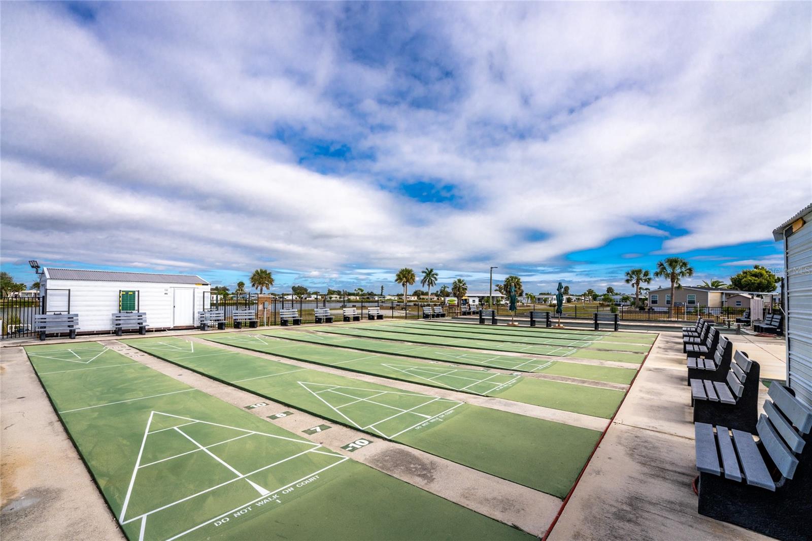 Image 35 of 37 For 1300 Sanderling Drive