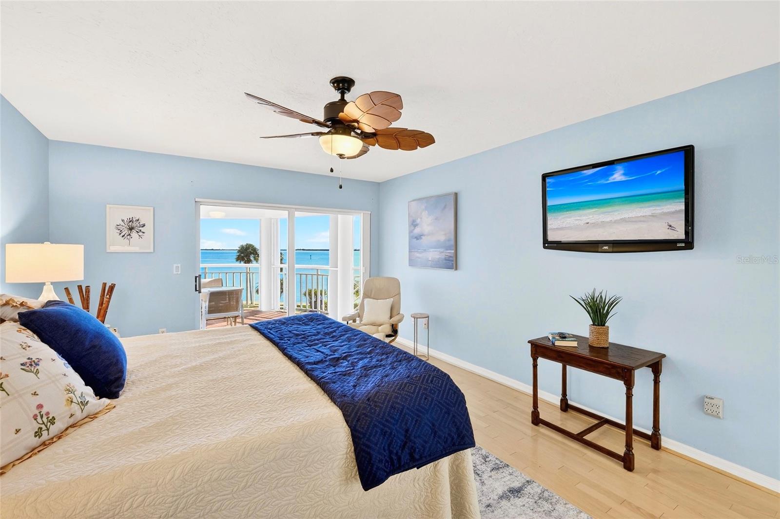 Image 14 of 56 For 11000 Placida Road 2804