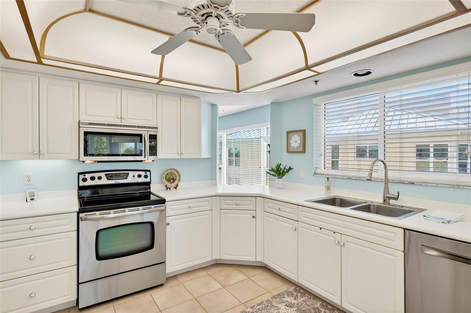 Image 18 of 56 For 11000 Placida Road 2804