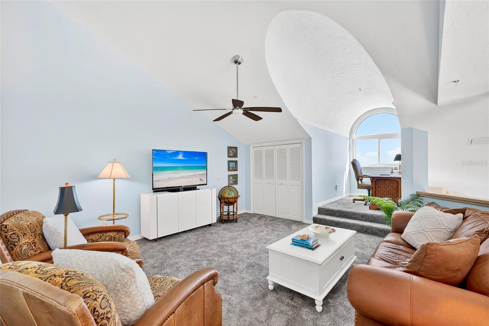 Image 28 of 56 For 11000 Placida Road 2804