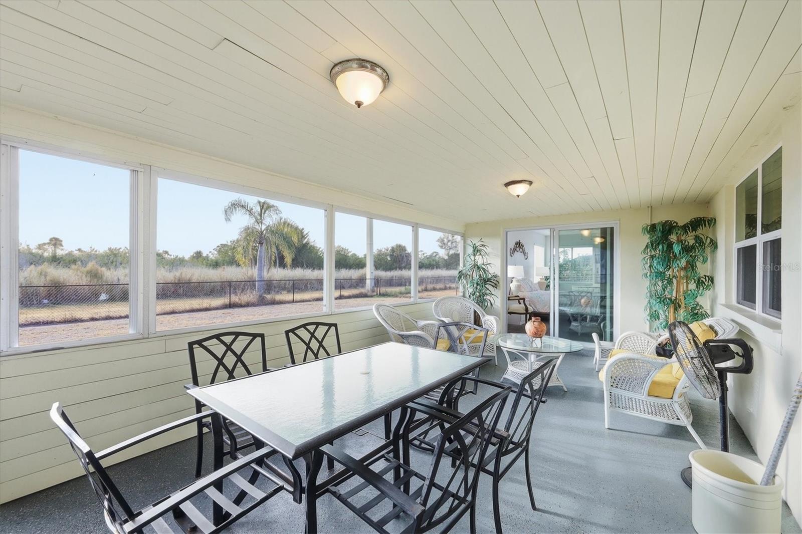 Image 12 of 37 For 33 Annapolis Lane