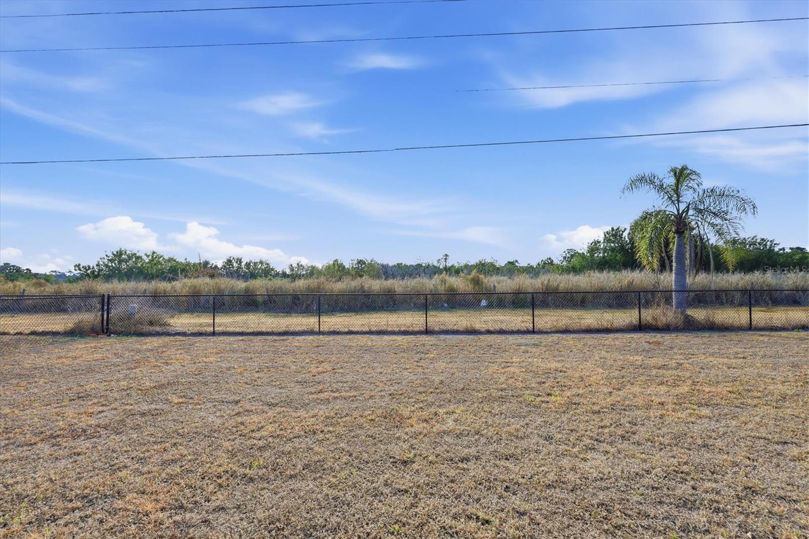 Image 23 of 37 For 33 Annapolis Lane