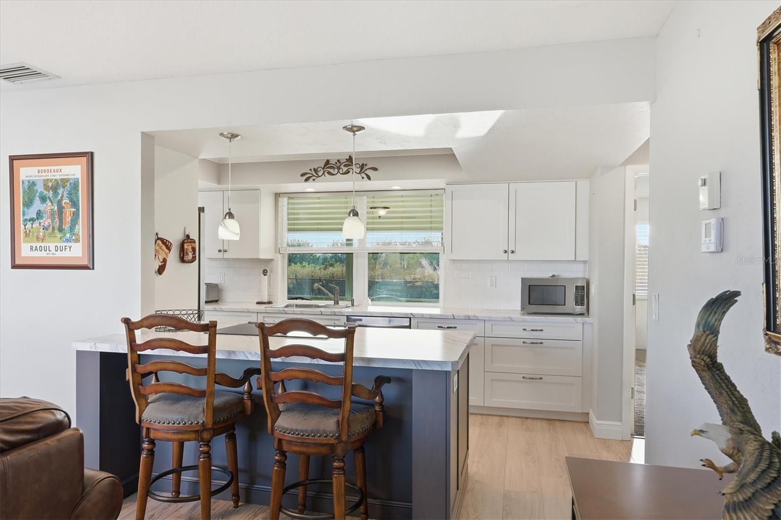 Image 4 of 37 For 33 Annapolis Lane