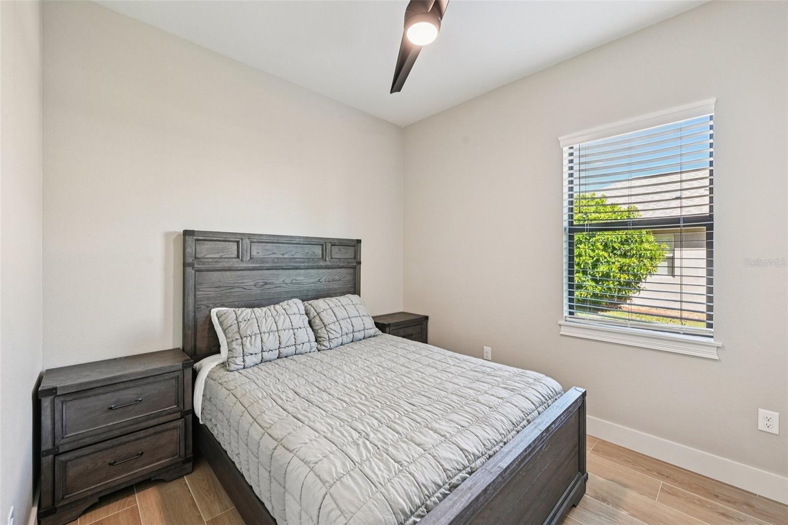 Image 33 of 54 For 242 Fairway Road