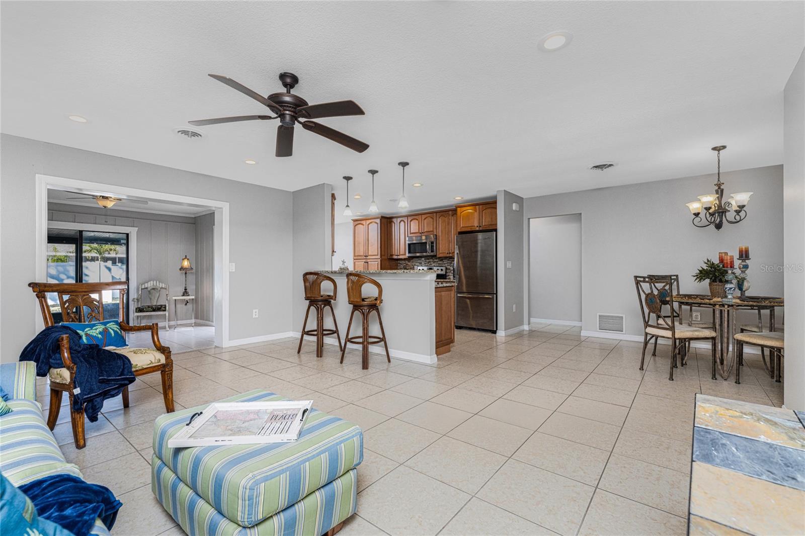 Image 13 of 69 For 1030 Gasparilla Boulevard
