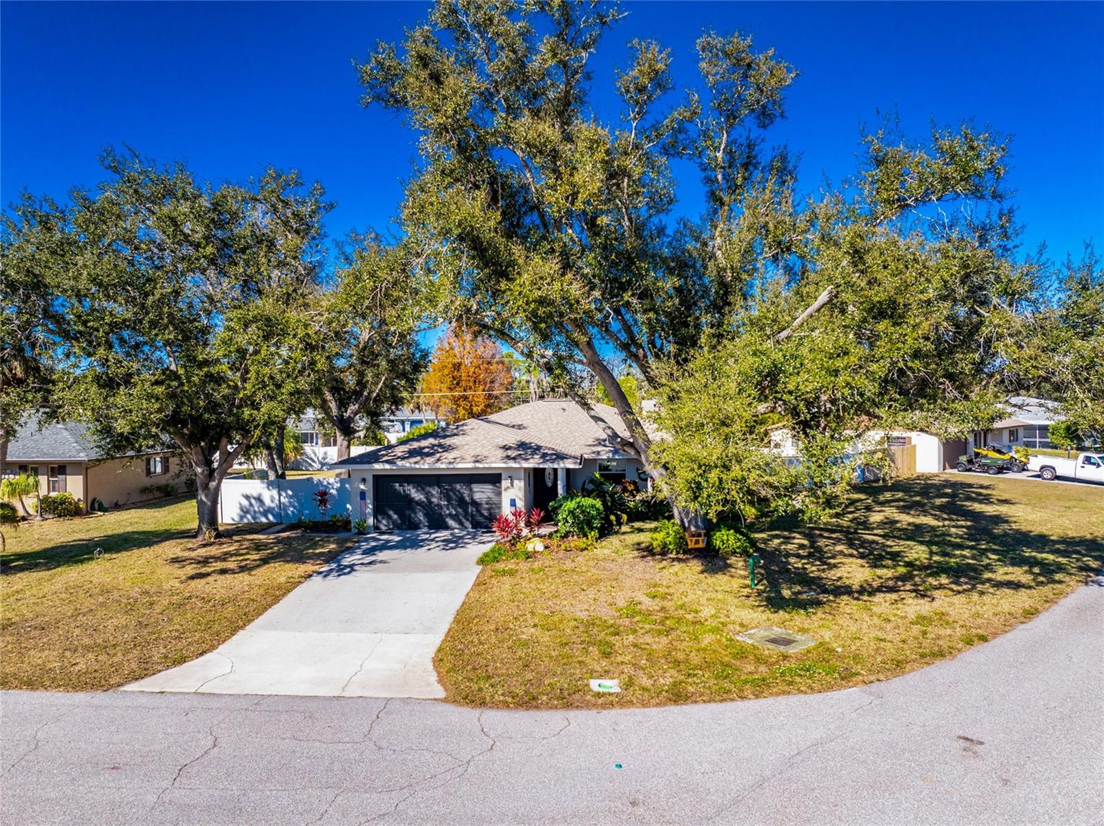 Image 6 of 69 For 1030 Gasparilla Boulevard