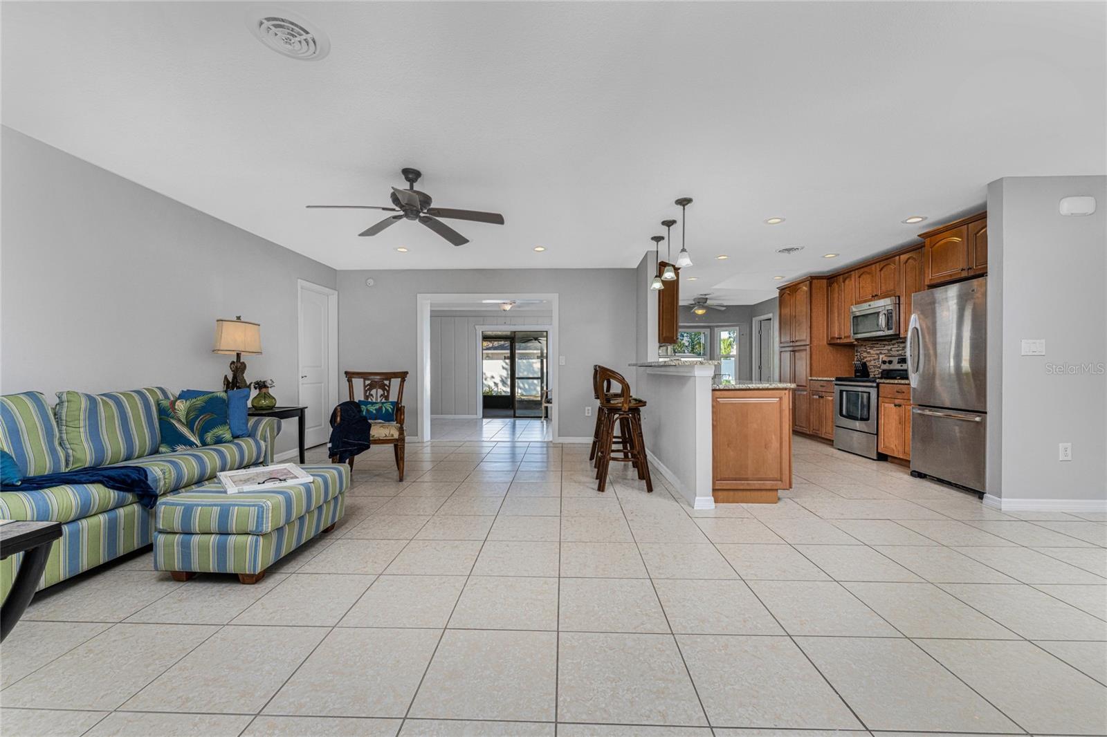 Image 9 of 69 For 1030 Gasparilla Boulevard