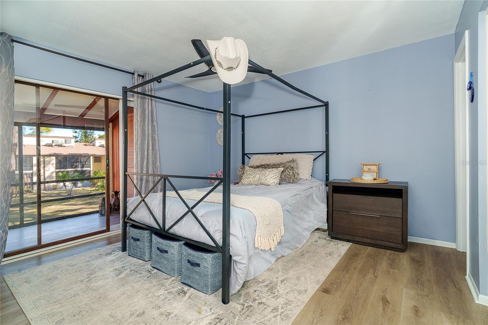 Image 13 of 31 For 25 Quails Run Boulevard 7