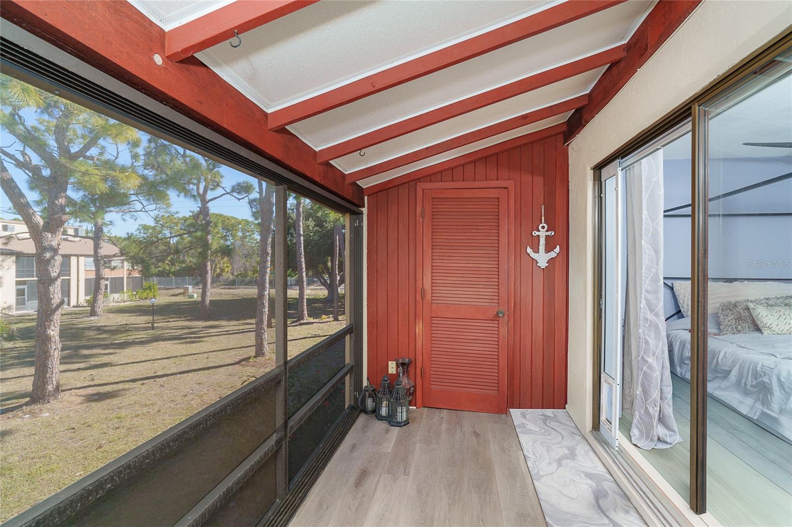 Image 16 of 31 For 25 Quails Run Boulevard 7