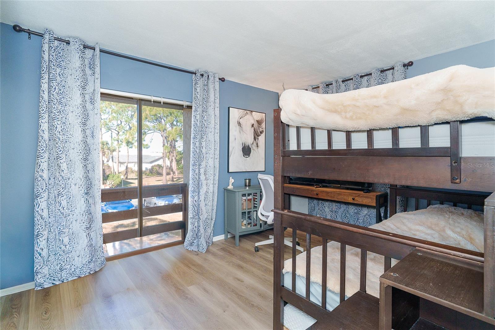 Image 18 of 31 For 25 Quails Run Boulevard 7