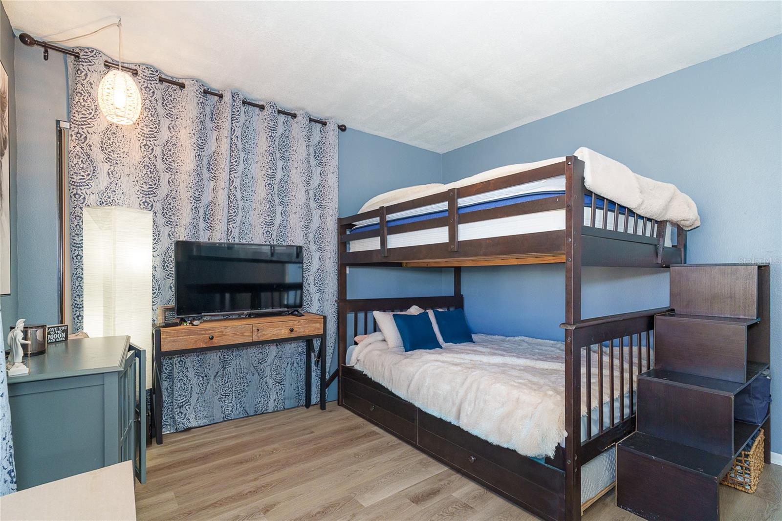 Image 19 of 31 For 25 Quails Run Boulevard 7