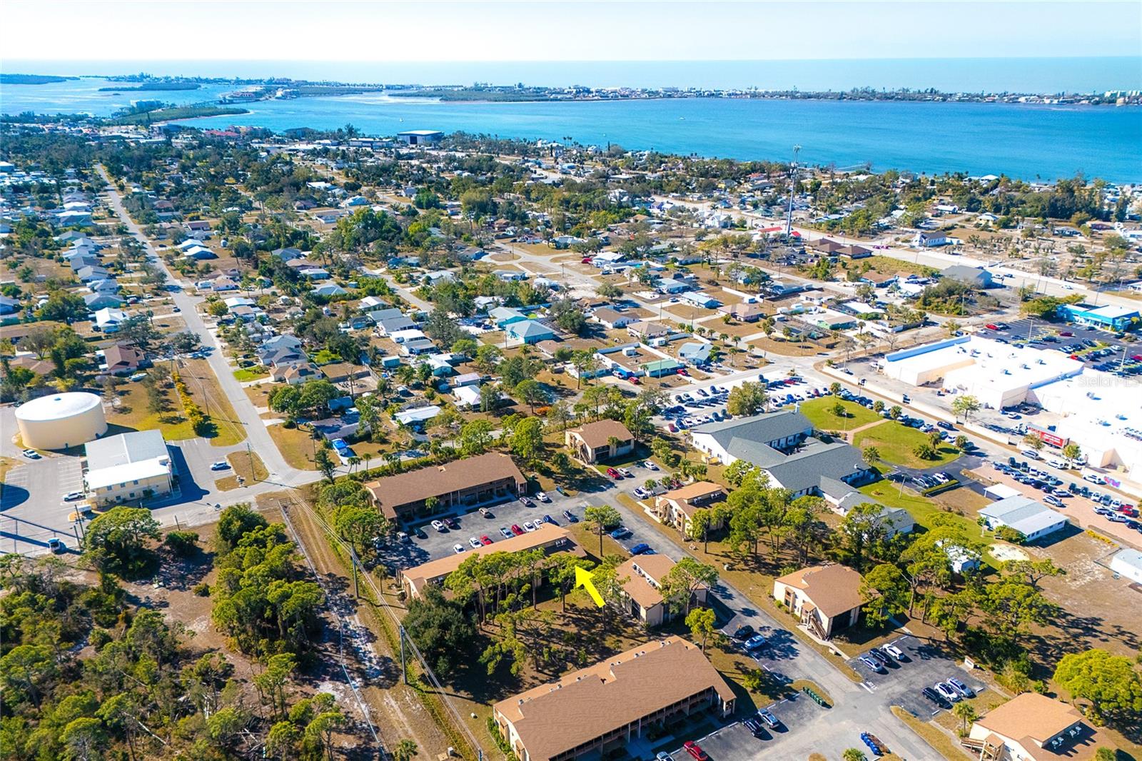 Image 22 of 31 For 25 Quails Run Boulevard 7