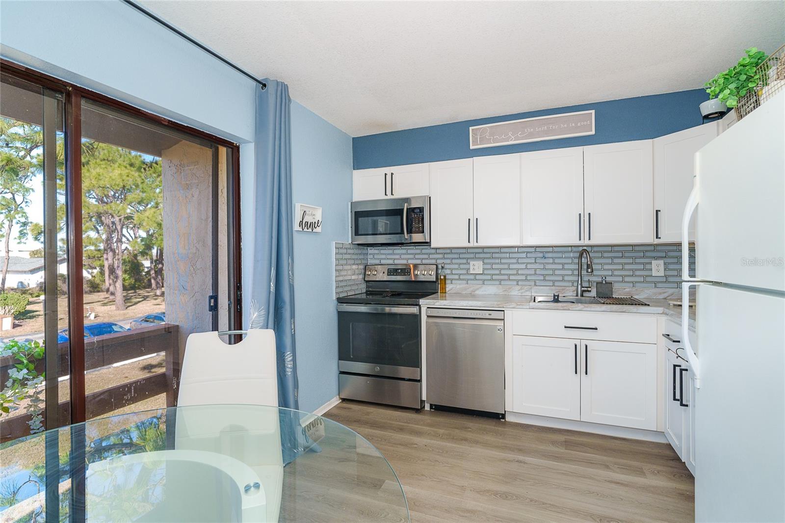 Image 8 of 31 For 25 Quails Run Boulevard 7