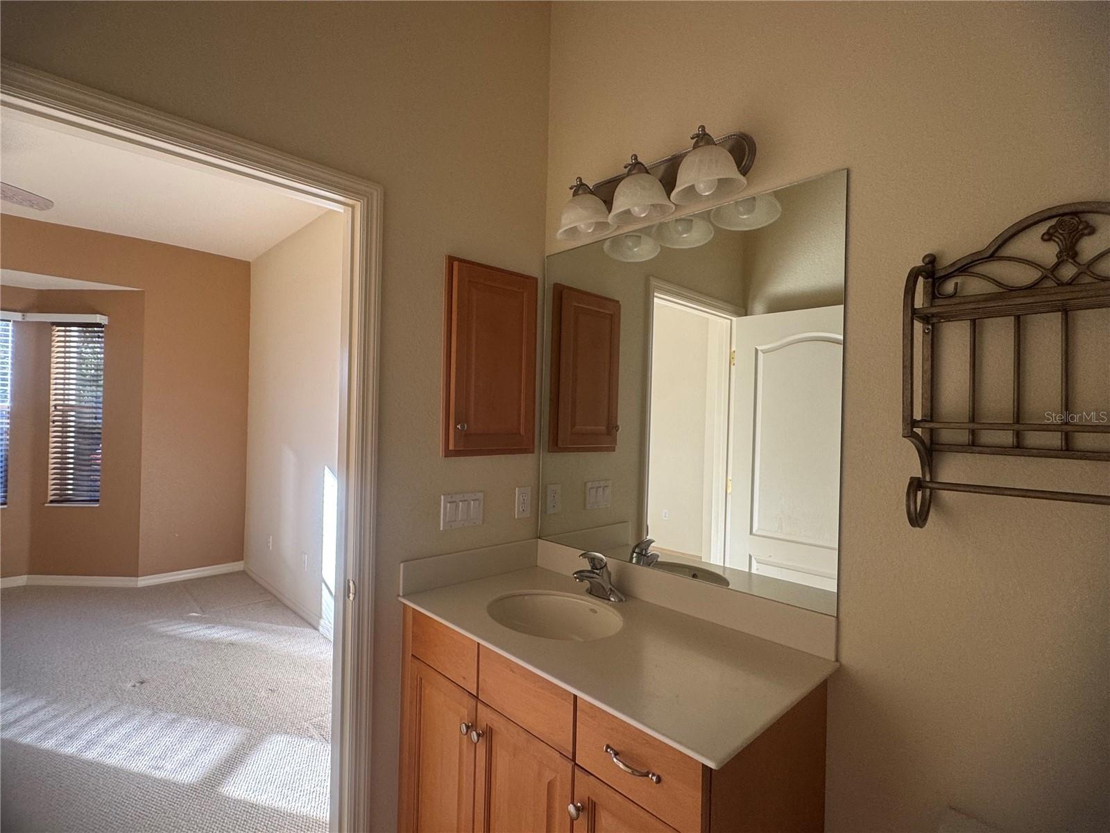 Image 21 of 27 For 1063 Topelis Drive