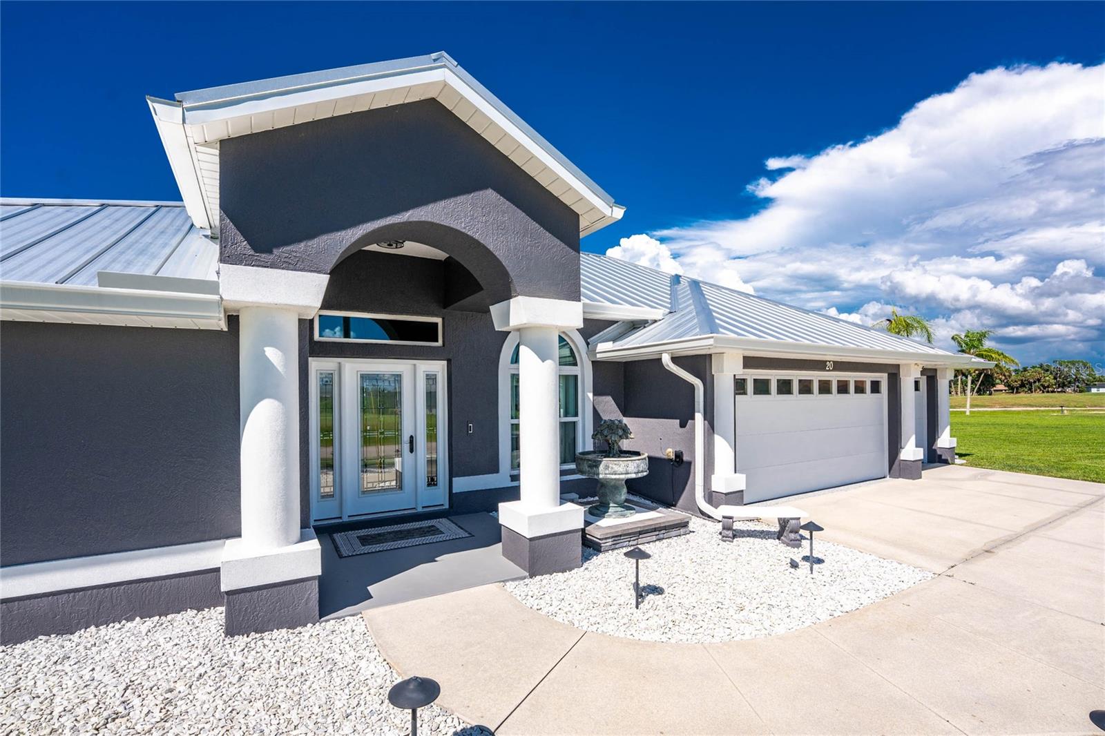 Image 3 of 67 For 20 Bunker Terrace