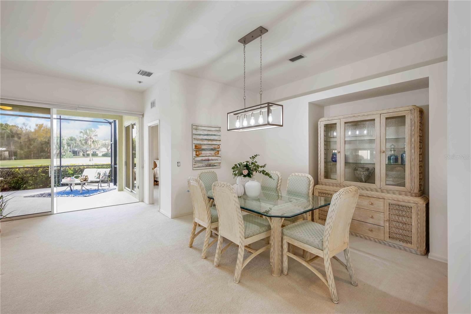 Image 16 of 80 For 547 Fallbrook Drive