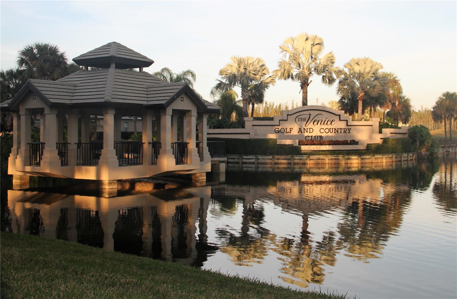 Image 69 of 80 For 547 Fallbrook Drive