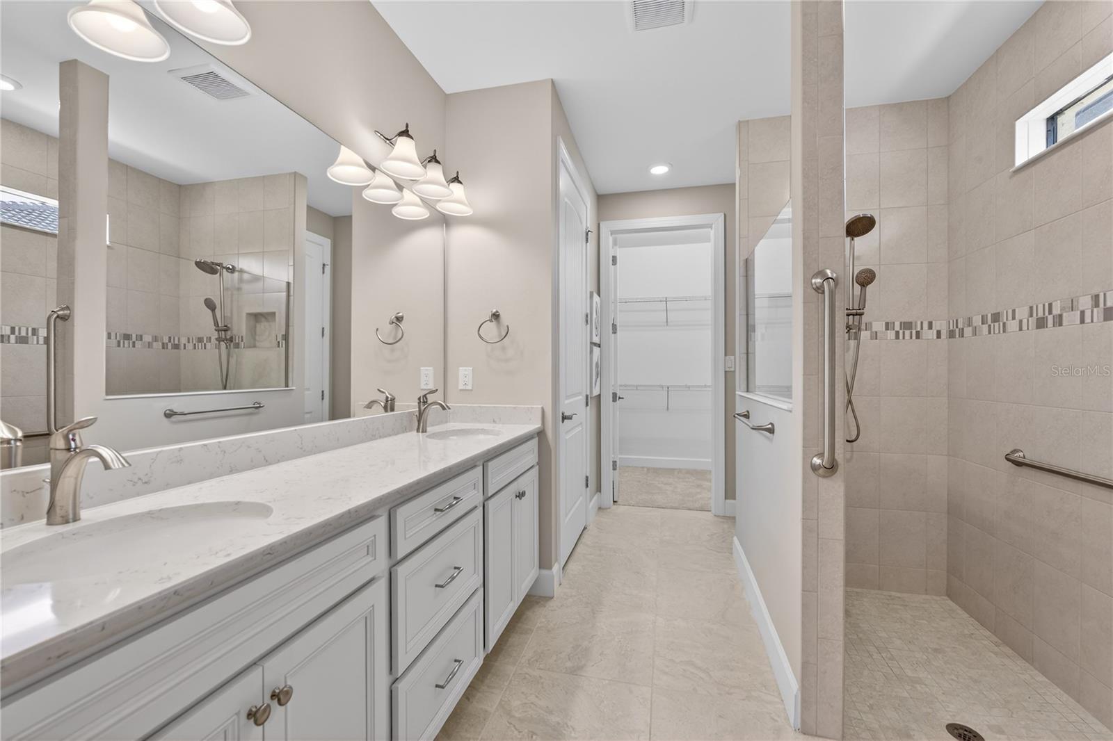 Image 30 of 70 For 1596 Hyssop Loop