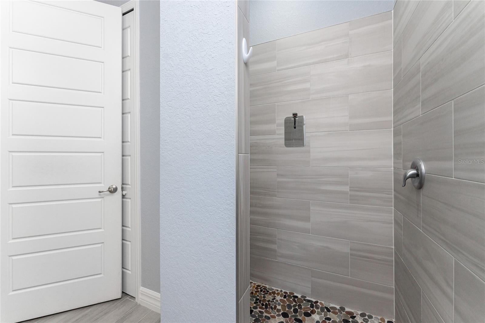 Image 25 of 65 For 126 Hunter Road