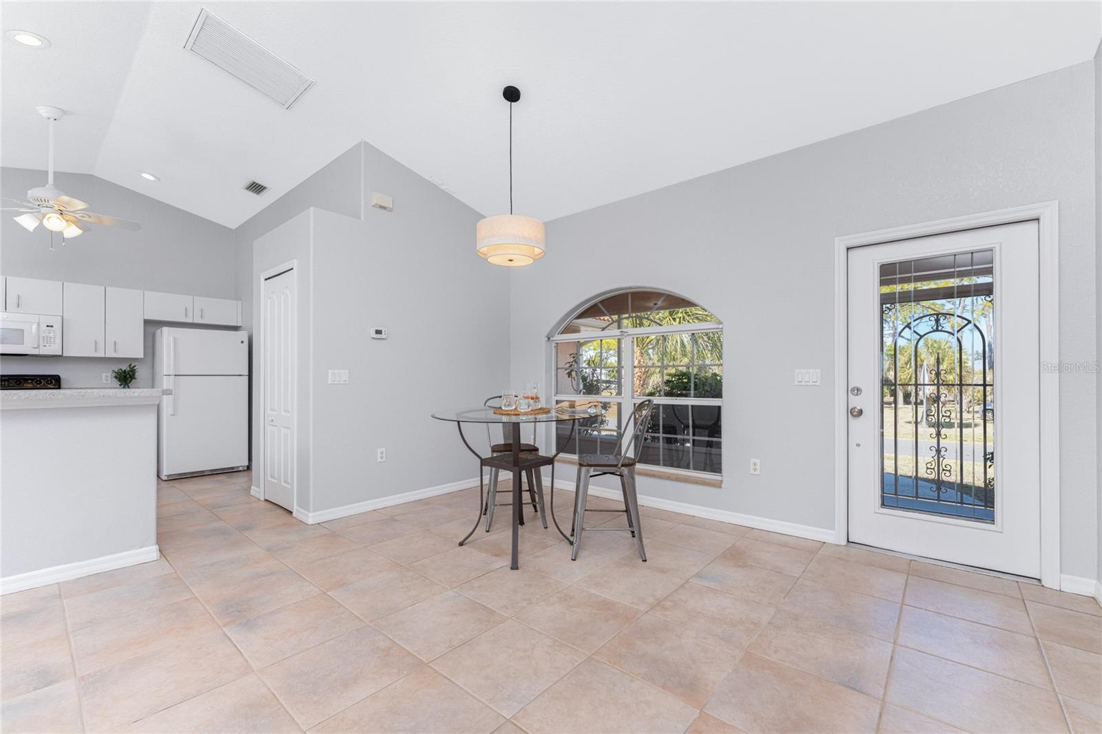 Image 10 of 54 For 1053 Bay Harbor Drive