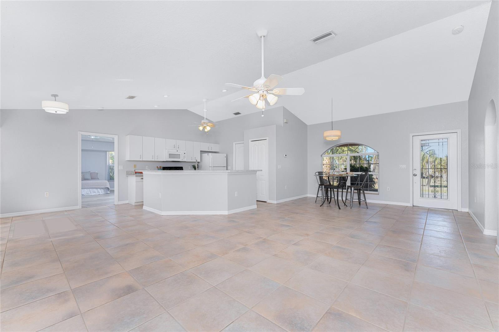 Image 11 of 54 For 1053 Bay Harbor Drive