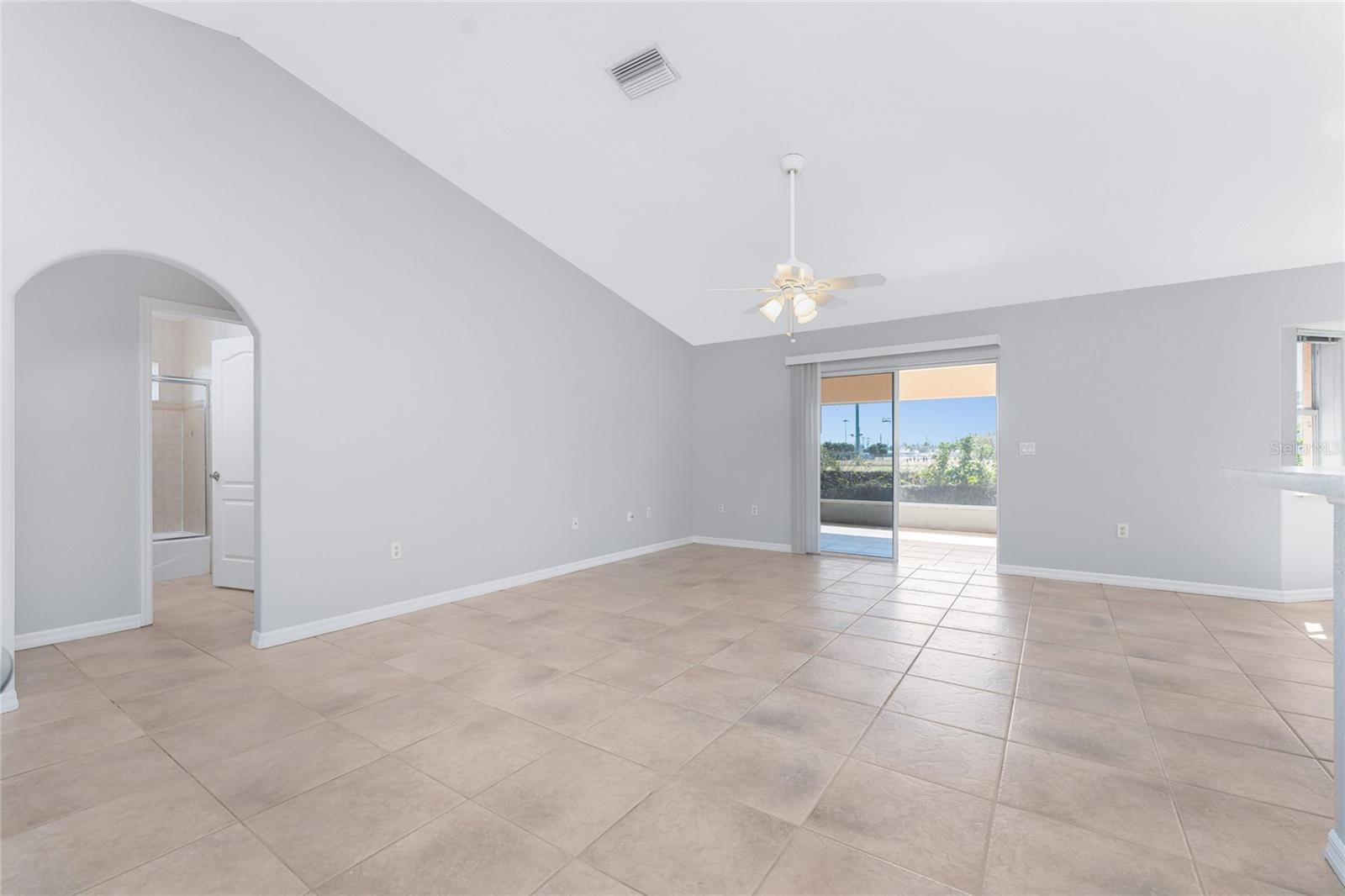 Image 13 of 54 For 1053 Bay Harbor Drive